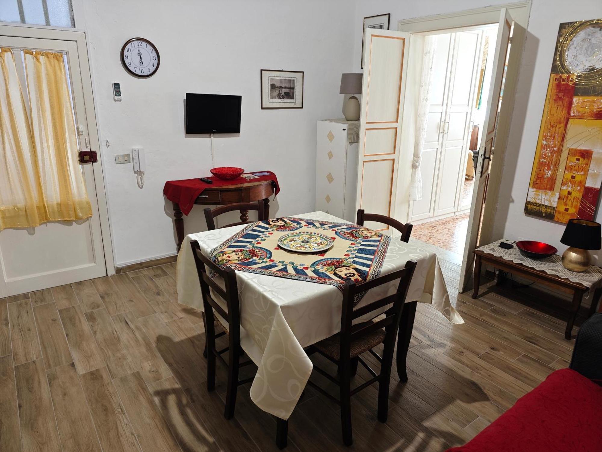 Appartamenti Piazza Vittorio Trapani Pokoj fotografie