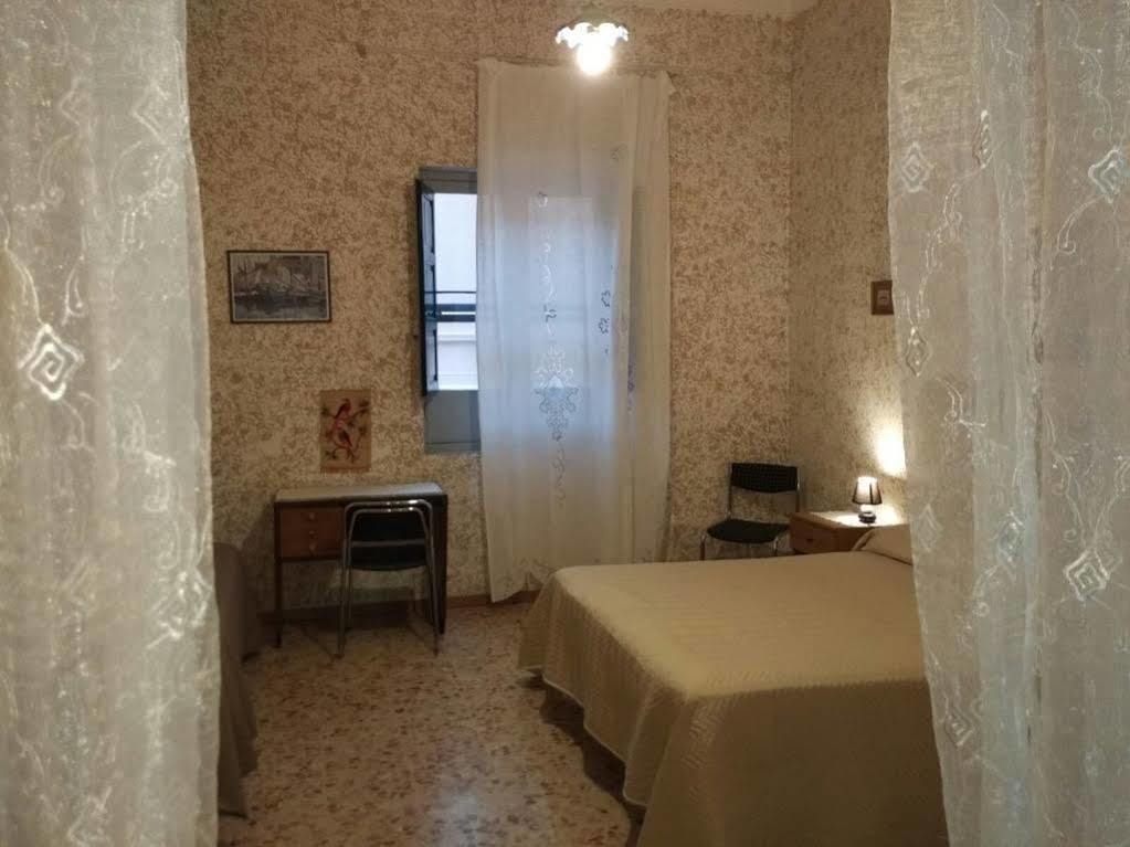 Appartamenti Piazza Vittorio Trapani Exteriér fotografie